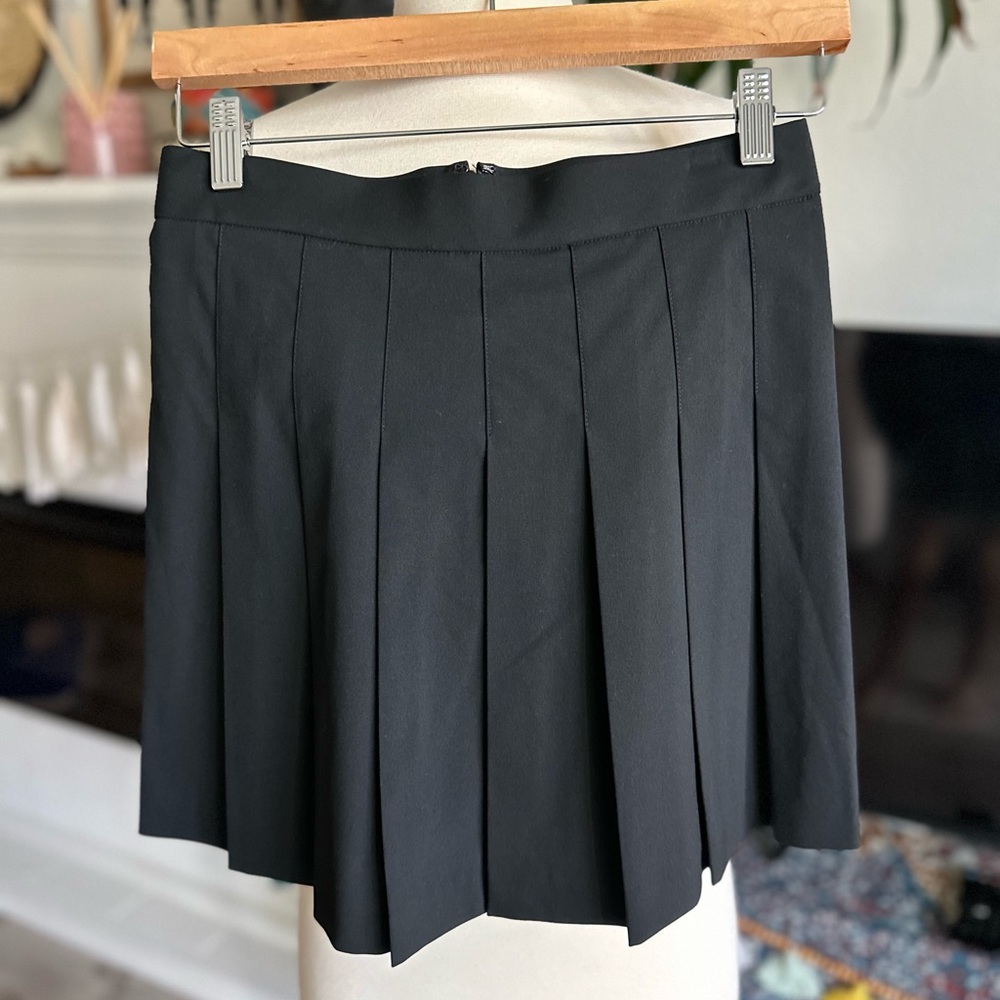 Uniqlo Pleated Mini Skirt Black NWT SZ XS